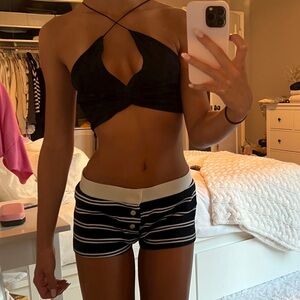 Black urban outfitters top - can be worn both ways size m